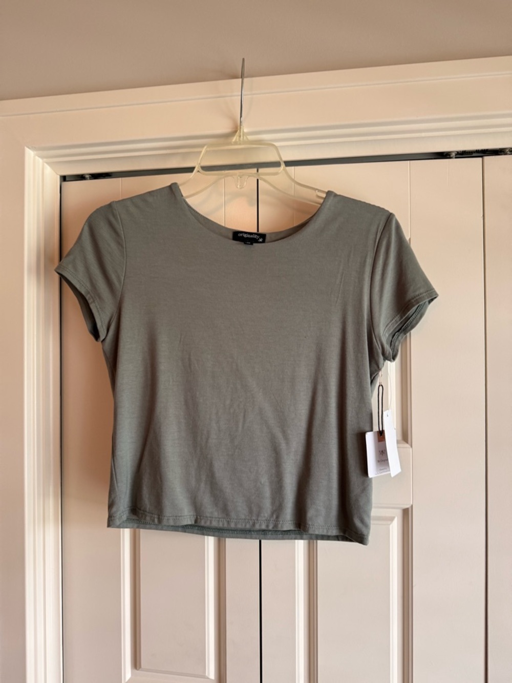 Everyday Crop Tee - Olive Green